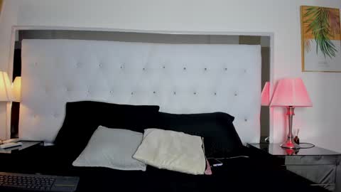 Snapshot of violeta_rosex chatting on December 2024 03:17:02 AM violeta_rosex online show from December 2024 03:17:02 AM