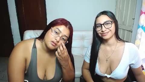 Snapshot of violeta_rouses chatting on April 2026 03:20:02 PM violeta_rouses online show from April 2026 03:20:02 PM