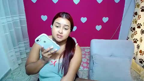 Snapshot of violeta_rouses chatting on April 2026 04:11:02 PM violeta_rouses online show from April 2026 04:11:02 PM