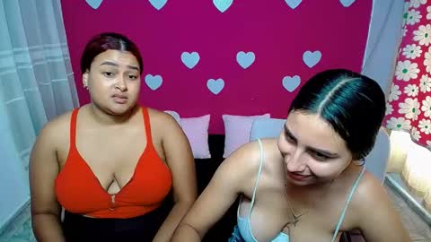 Snapshot of violeta_rouses chatting on April 2026 03:09:01 PM violeta_rouses online show from April 2026 03:09:01 PM