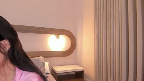 Violeta Sum online show from May 2026 12:54:02 PM