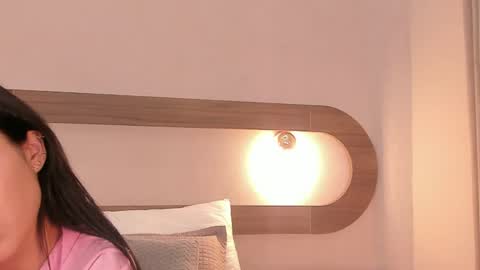 Violeta Sum online show from May 2026 12:35:02 PM