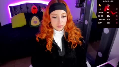 Snapshot of violetaarey chatting on February 2025 08:15:01 PM Violeta Help me reach 150 thumbs up online show from February 2025 08:15:01 PM