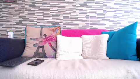 Violeta Gmez online show from June 2026 03:00:01 PM