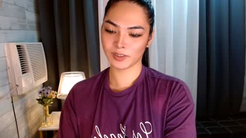 Snapshot of violetasha chatting on December 2024 04:45:02 AM violet online show from December 2024 04:45:02 AM