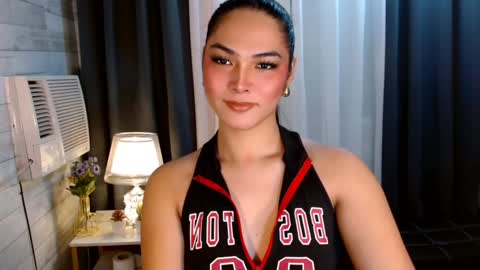 Snapshot of violetasha chatting on December 2024 01:01:02 PM violet online show from December 2024 01:01:02 PM