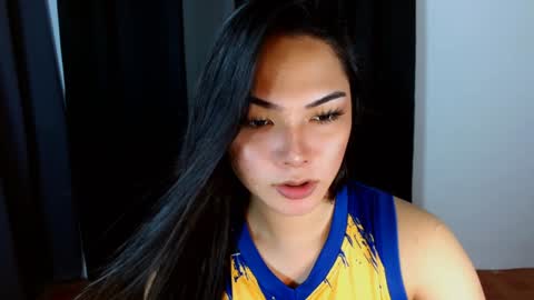 Snapshot of violetasha chatting on January 2025 03:18:01 PM violet online show from January 2025 03:18:01 PM