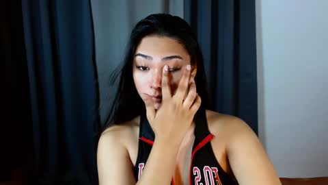 Snapshot of violetasha chatting on February 2025 03:27:02 PM violet online show from February 2025 03:27:02 PM