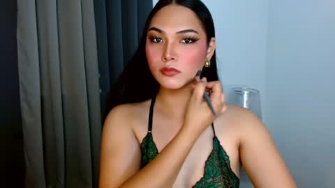 Snapshot of violetasha chatting on February 2025 06:46:01 AM violet online show from February 2025 06:46:01 AM