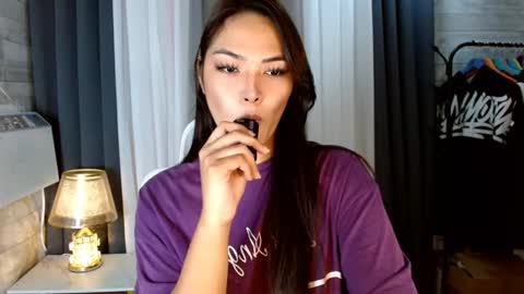 Snapshot of violetasha chatting on September 2025 06:37:01 AM violet online show from September 2025 06:37:01 AM