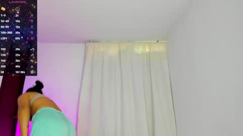 Violeta online show from September 2025 12:10:02 PM