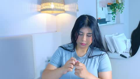 Violet online show from April 2026 11:47:02 AM