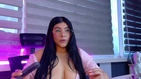 Violet online show from May 2026 11:15:01 AM
