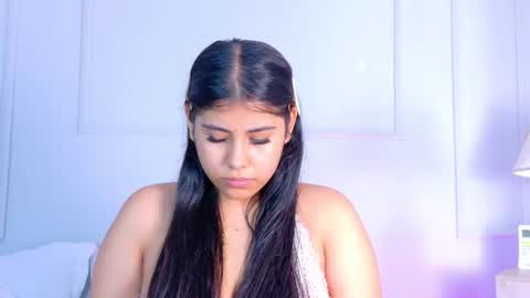 Snapshot of violetbloomm chatting on June 2026 12:28:02 PM Violet online show from June 2026 12:28:02 PM