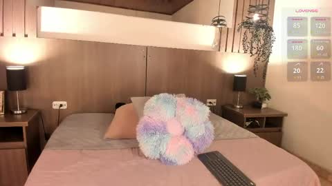 Violet online show from May 2026 01:08:02 PM