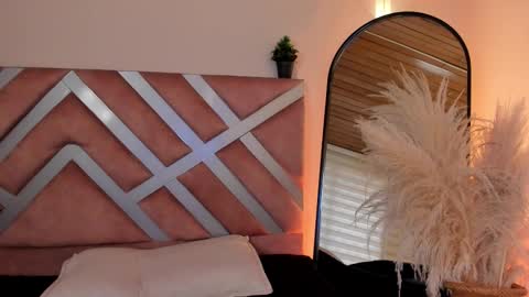 Call me Violet online show from December 2025 04:03:02 PM