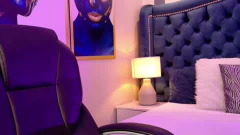 Snapshot of violetgrace__ chatting on October 2025 09:34:01 PM Your Princess Violet online show from October 2025 09:34:01 PM