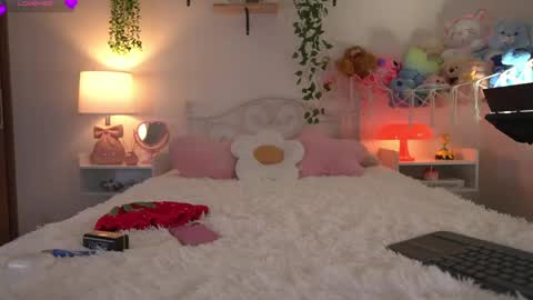 violeth___ online show from June 2026 10:04:01 AM