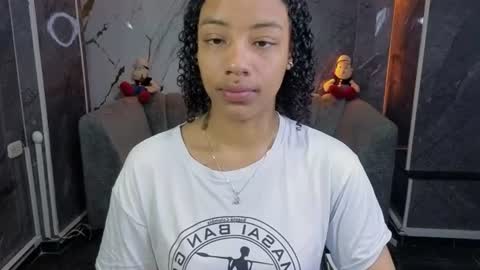 violeth_b online show from June 2026 01:25:01 PM