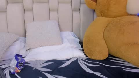 Violeth Foxx online show from February 2025 03:07:01 PM