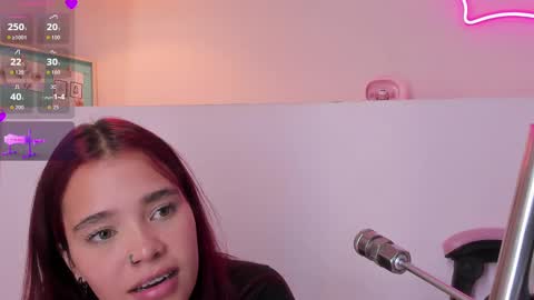 Violeth Hill online show from October 2025 07:12:02 PM