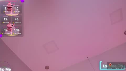 Violeth Hill online show from November 2025 07:57:01 PM