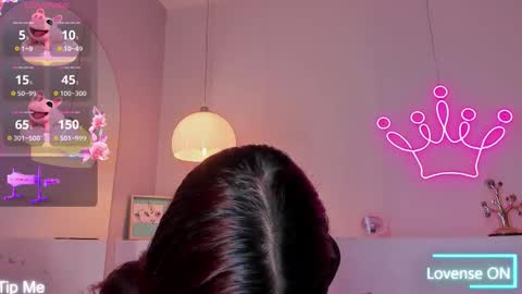 Violeth Hill online show from November 2025 08:08:02 PM