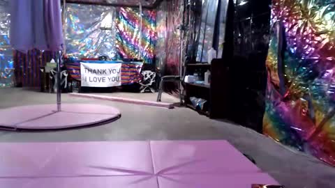 Snapshot of violethooper chatting on June 2026 06:41:01 PM Violet Hooper online show from June 2026 06:41:01 PM