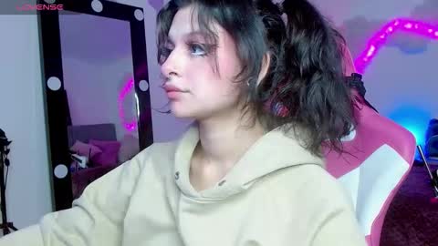   online show from October 2025 08:18:01 PM