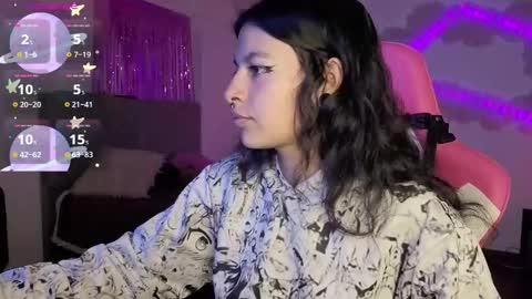 Snapshot of violetqs chatting on February 2026 07:18:01 PM online show from February 2026 07:18:01 PM