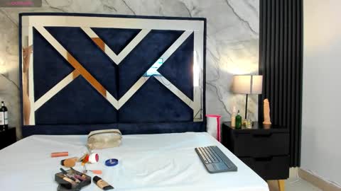 Violet Rose online show from October 2025 07:45:02 PM