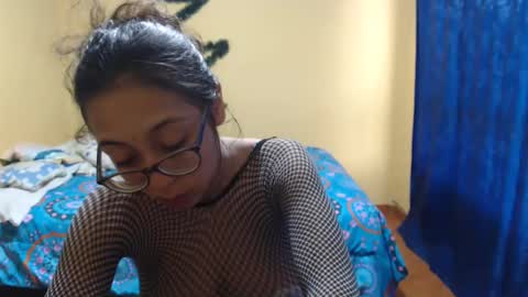 Violet777  online show from December 2024 09:16:01 PM