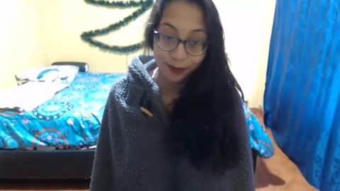 Violet777  online show from December 2024 12:00:02 PM