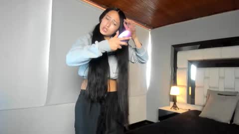 violetskinny online show from November 2025 07:58:01 PM