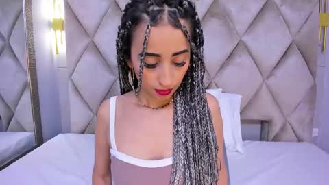 Violett  online show from January 2026 08:12:01 PM