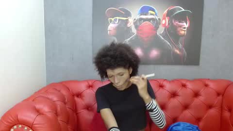 Snapshot of violett_salvatore chatting on January 2026 03:50:01 PM V I O L E T T E online show from January 2026 03:50:01 PM