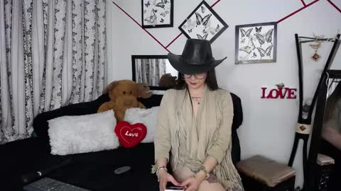 Snapshot of violetta_afrodita chatting on October 2025 02:12:02 AM violetta_afrodita online show from October 2025 02:12:02 AM