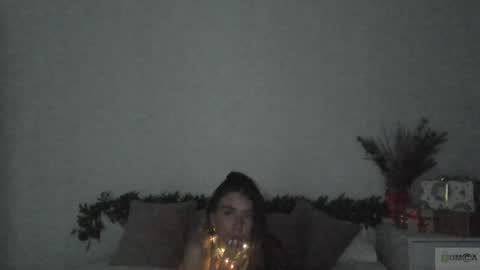 violetta_finch online show from December 2024 05:37:01 PM