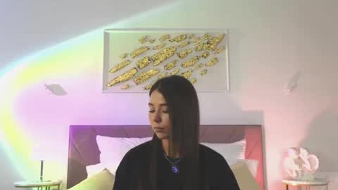 violetta_finch online show from November 2025 12:49:01 PM