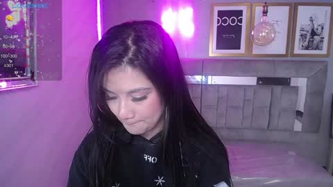 Snapshot of violetta_jhonson_v chatting on December 2024 02:35:02 PM Violetta online show from December 2024 02:35:02 PM