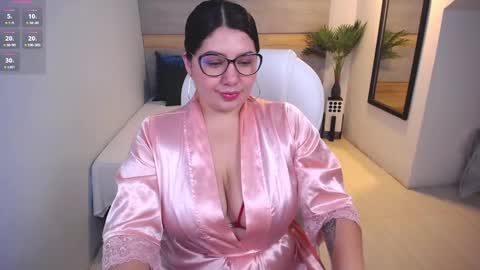 Snapshot of violetta_rainbow chatting on February 2025 10:07:02 AM Violetta online show from February 2025 10:07:02 AM