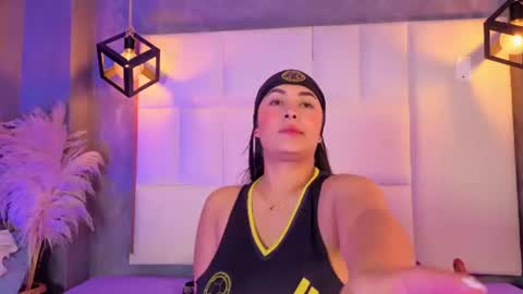 Snapshot of violetta_rose_ chatting on June 2026 01:06:02 AM violetta online show from June 2026 01:06:02 AM