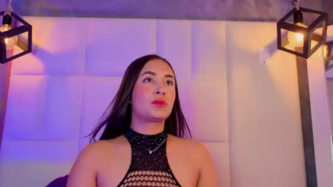 Snapshot of violetta_rose_ chatting on June 2026 11:41:01 PM violetta online show from June 2026 11:41:01 PM