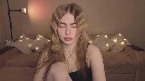 ViolettaOtis online show from March 2026 02:46:02 PM