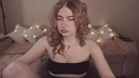 Snapshot of violettaotis chatting on March 2026 02:28:01 PM ViolettaOtis online show from March 2026 02:28:01 PM