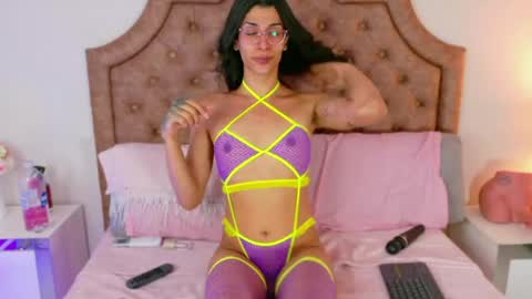 Mandy  online show from April 2026 06:10:01 PM