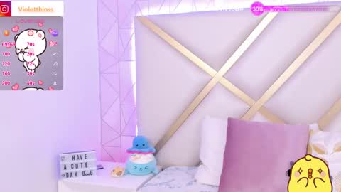 Snapshot of violettbloss chatting on December 2024 10:23:01 PM Violeta online show from December 2024 10:23:01 PM