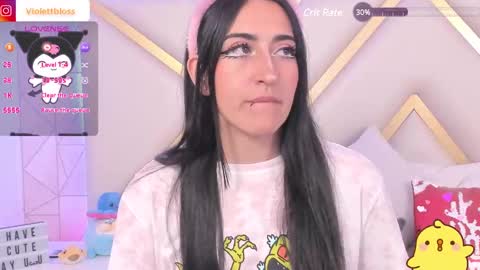 Snapshot of violettbloss chatting on December 2024 01:43:01 AM Violeta online show from December 2024 01:43:01 AM