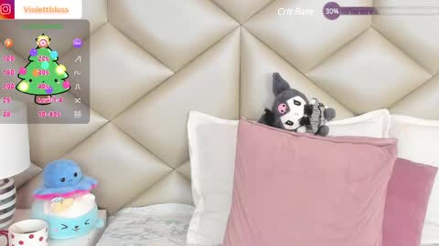 Snapshot of violettbloss chatting on December 2024 03:36:02 PM Violeta online show from December 2024 03:36:02 PM