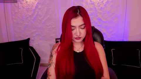 Violett Castel online show from October 2025 07:03:01 PM